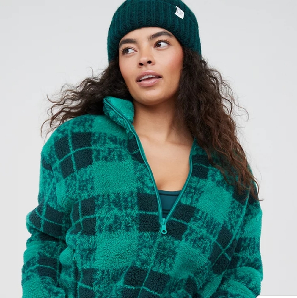 Offline by Aerie Fluffy Sherpa Quarter Zip Sweatshirt in Gereen Envy size XXL